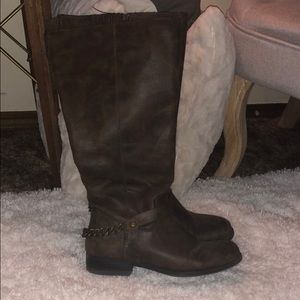 Wide-calf knee high boots!